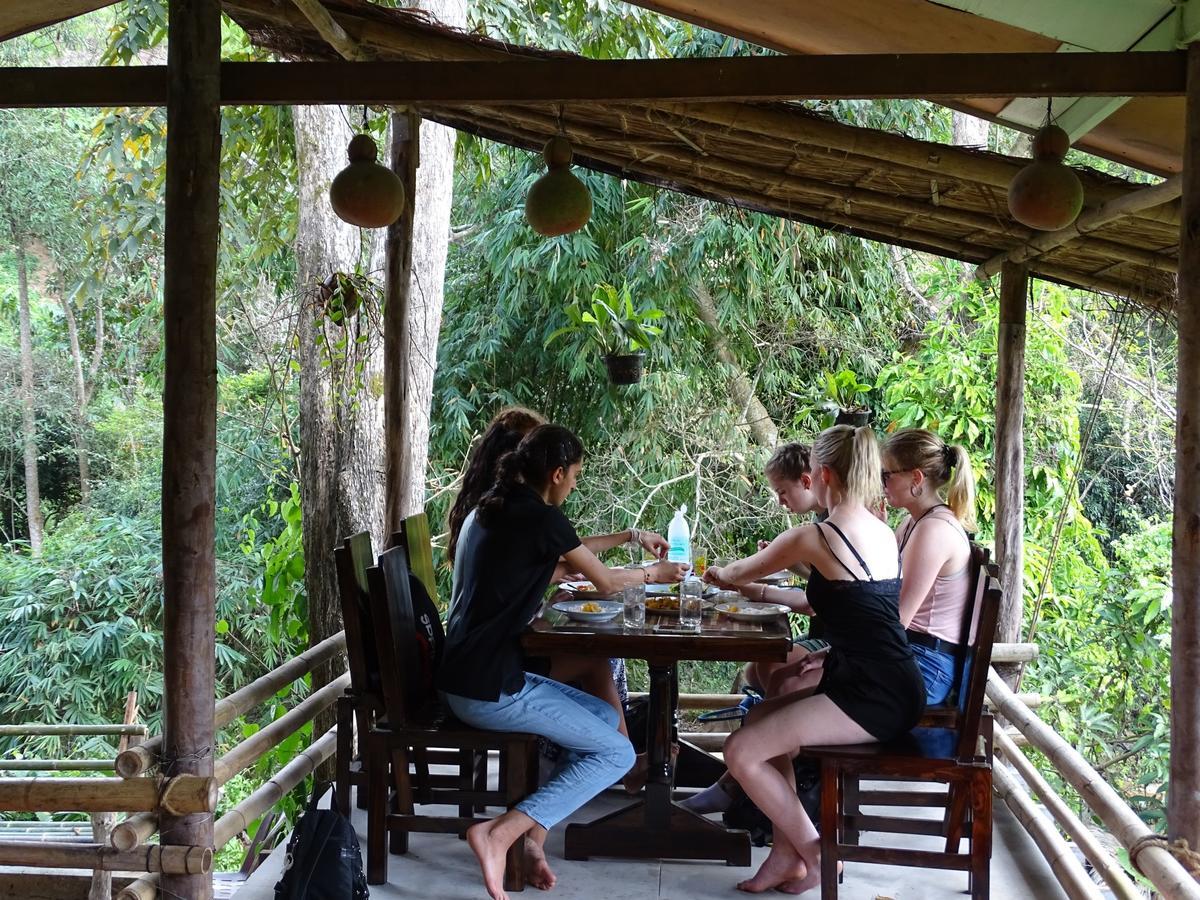 Hill Tribe Art House Daire Chiang Rai Dış mekan fotoğraf