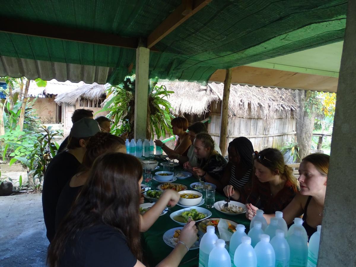 Hill Tribe Art House Daire Chiang Rai Dış mekan fotoğraf