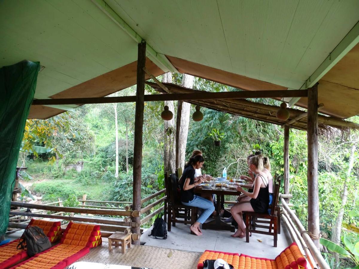 Hill Tribe Art House Daire Chiang Rai Dış mekan fotoğraf