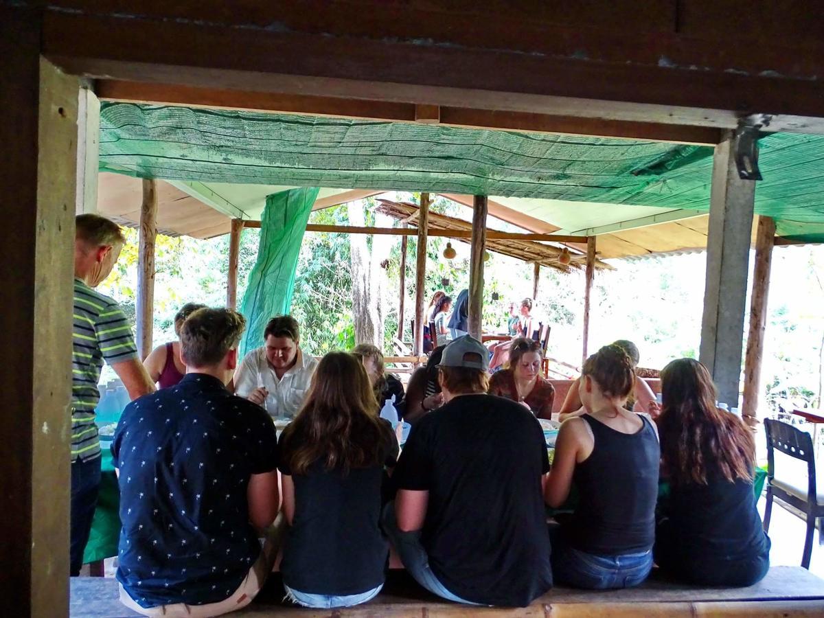 Hill Tribe Art House Daire Chiang Rai Dış mekan fotoğraf